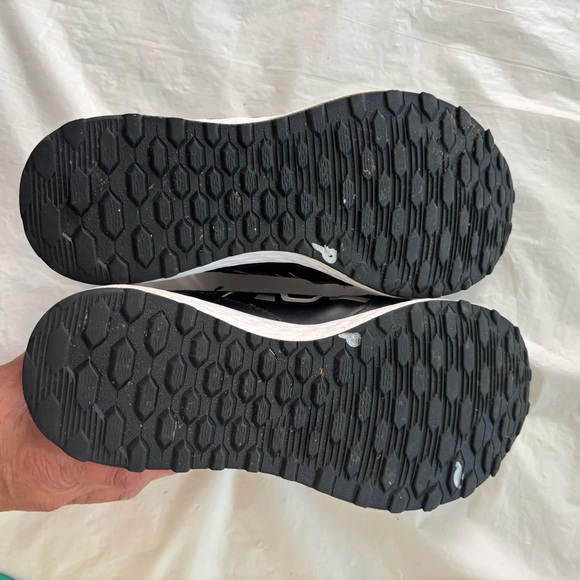 New Balance Fresh Foam Black Sneakers SZ 4.5 Youth Worn 1X - Picture 8 of 15